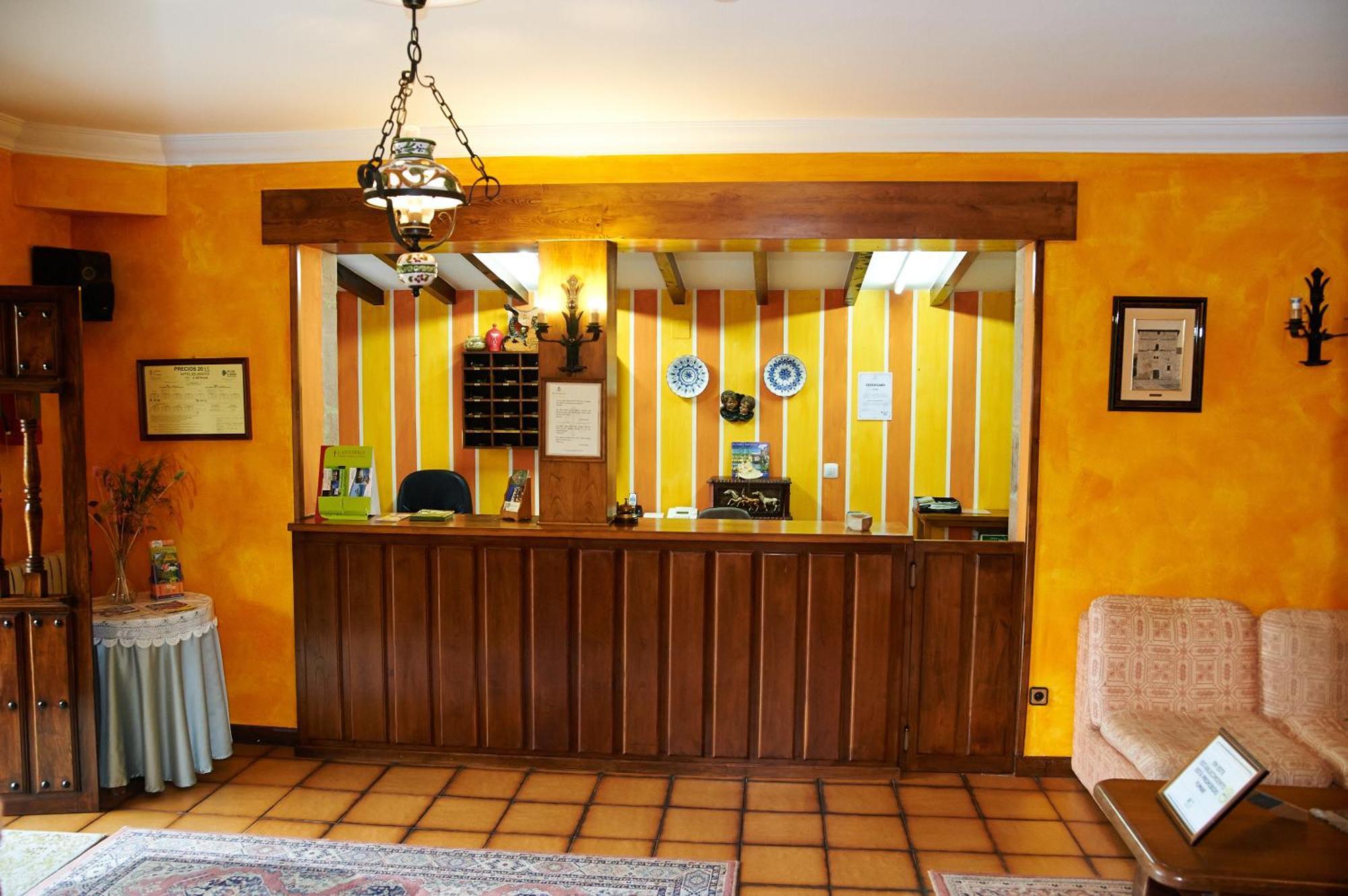 Hotel Los Angeles Santillana del Mar Eksteriør bilde