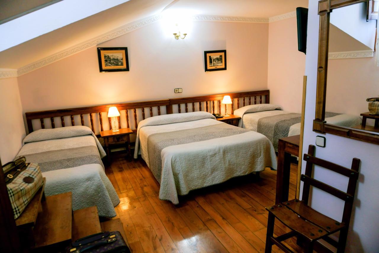 Hotel Los Angeles Santillana del Mar Eksteriør bilde